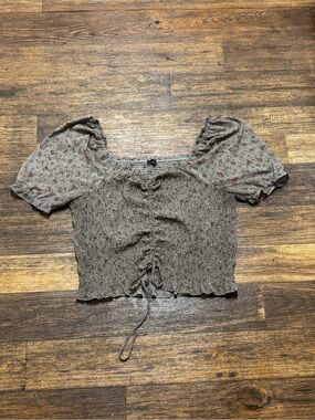 Zenobia Taupe Floral Smocked Puff-Sleeve Crop Top